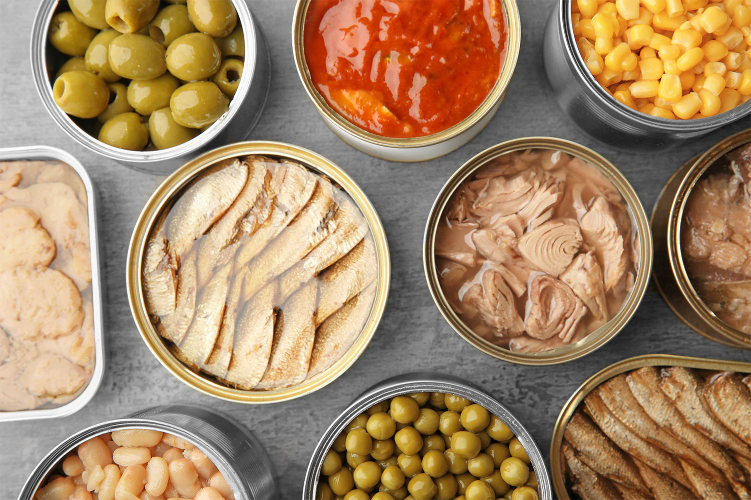 Thực phẩm đóng hộp Trong thực phẩm đóng hộp chứa nhiều carbohydrate tinh chế, chất béo bão hòa và phụ gia có thể làm gia tăng nguy cơ bị rối loạn tiêu hoá.